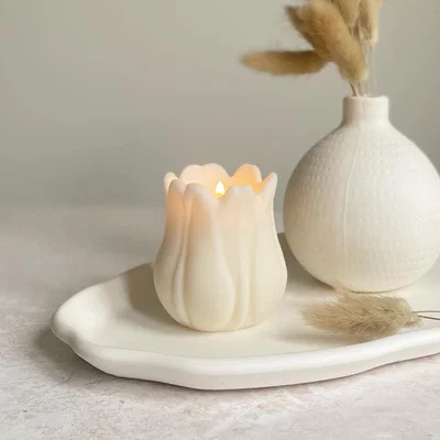 The Range Tulip Pillar Candle - White