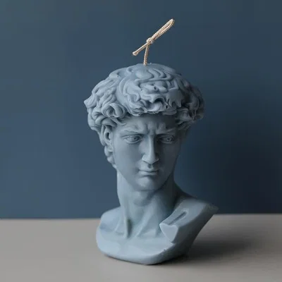 The Range David The Bust Candle - Grey