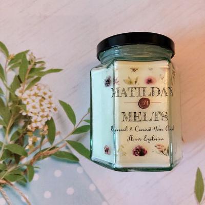 The Range Flower Explosion Scented Candle - White