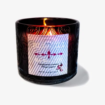 Wolf & Badger Grand Benzoin Candle Biainili