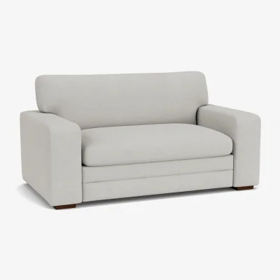 Darlings of Chelsea Sloane Loveseat