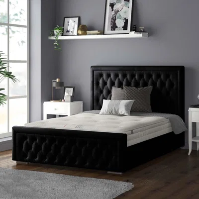 The Range Sandringham Bordered Chesterfield Plush Velvet Bed Frame with Diamonds - Black / King