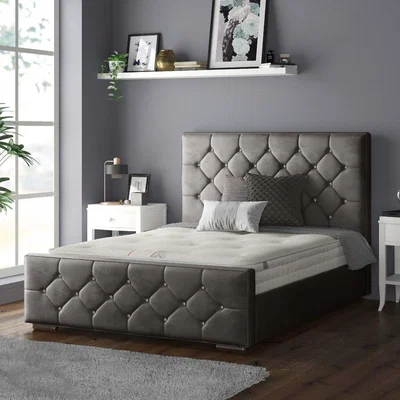 The Range Belle Chesterfield Plush Velvet Bed Frame with Diamonds - Grey / King