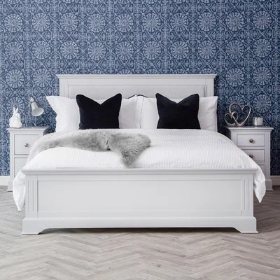Chiltern Oak Furniture Banbury Grey Painted Double Bed Frame