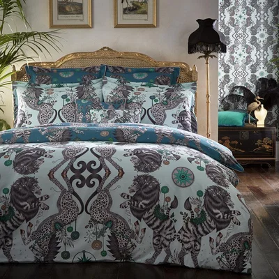 Amara Emma J Shipley - Caspian Duvet Cover - Aqua - King
