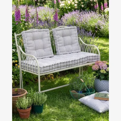 Dibor Pyreneés Stripe Garden Seating Collection