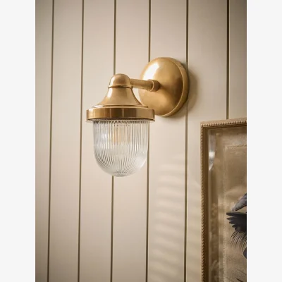 Cox and Cox Jameson Indoor/Outdoor Brass Wall Light