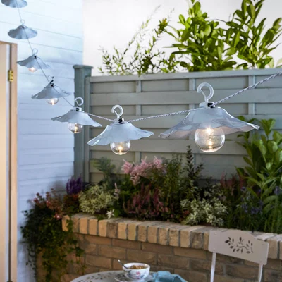 Dunelm Scalloped 10 LED Indoor Outdoor Solar String Lights White