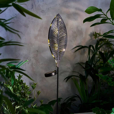 Dunelm 15 LED Solar Metal Leaf Stake Light