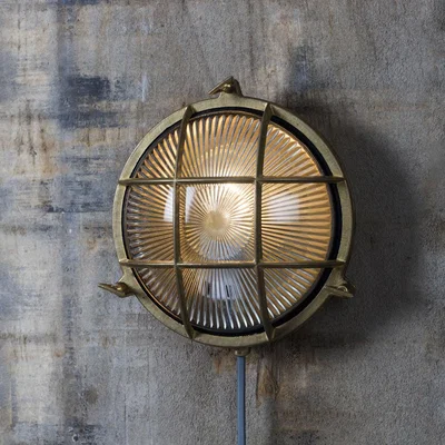 Olivia's Garden Trading Devonport Round Wall Light Brass