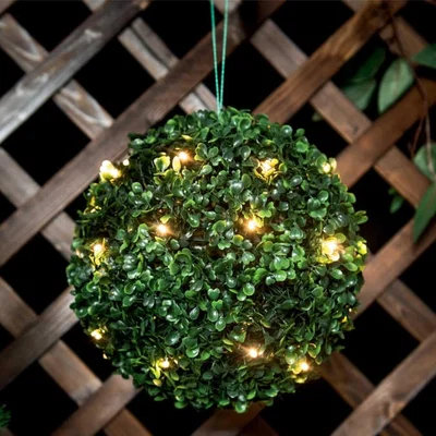 The Range Topiary Ball Solar Light - Green