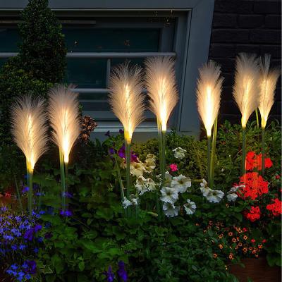 The Range 2-Piece Solar-Powered Glowing Reed Decoration Light - White+Black