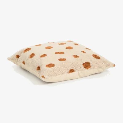 Kave Home Tandani beige cotton floor cushion cover with orange cheetah design 70 x 70 cm