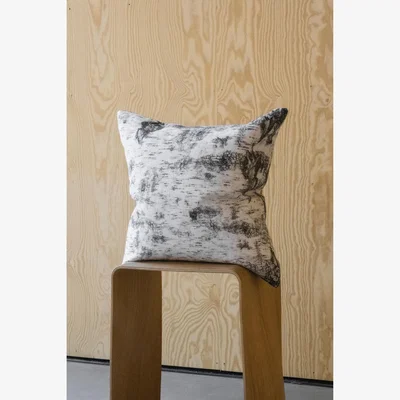 Nordic Nest Fine Little Day Bark cushion cover 48x48 cm Black-white