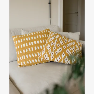Nordic Nest Classic Collection Ikat Block cushion cover 50x50 cm Yellow