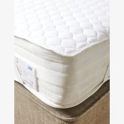 Marks & Spencer M&S Cosy & Light Mattress Protector - 6FT - White, White