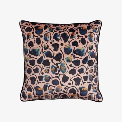 Amara Anna Hayman Designs - Giraffe Cushion - 50x50cm - Blush