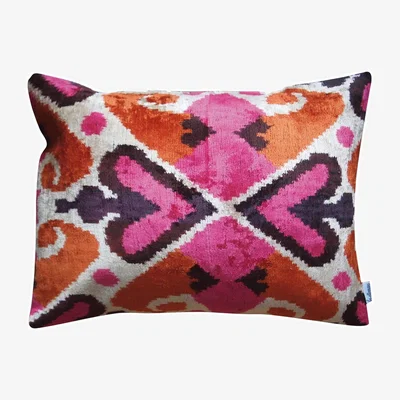 Amara Velvet Cushion - 40x50cm