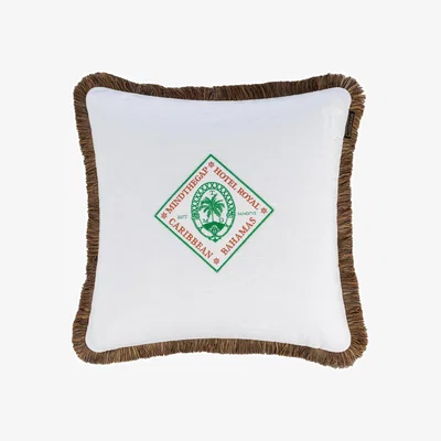 Amara Hotel Royal Cushion