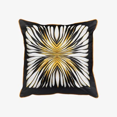 Amara Ray Cushion 44