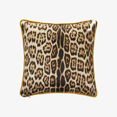 Amara Bravo Silk Bed Cushion - 001