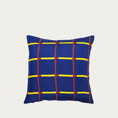 Bombinate.com Brollow Cushion