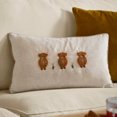Dunelm Wylder Nature Ramble Highland Cows Rectangle Cushion