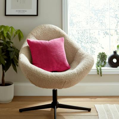 Dunelm Fleece Cushion Fuchsia