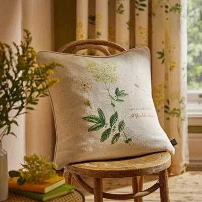 Dunelm Meadow Sweet Cushion Brown/Green
