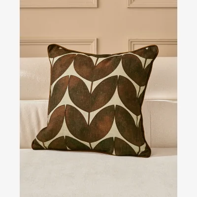 Danetti Micah chocolate medium cushion