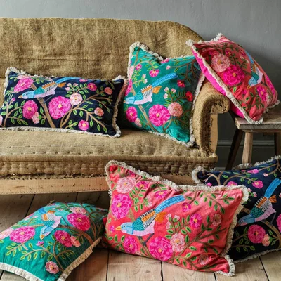 Graham & Green Graham and Green Songbird Square Coral Velvet Cushion