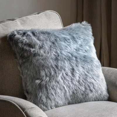 Knees Alaskan Faux Fur Cushion