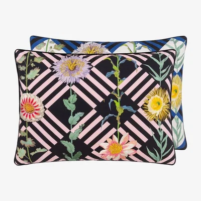 Tobias Oliver Christian Lacroix | Flower's Game Bourgeon Cushion