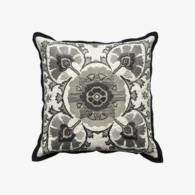 Tobias Oliver William Yeoward | Alexi Cushion | Noir