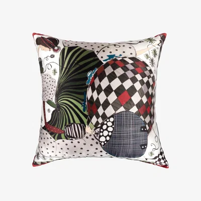 Wolf & Badger French Art Silk Cushion One Size Un Poco