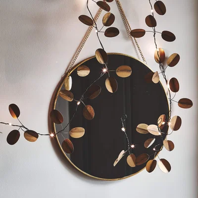 Graham & Green Gold Eucalyptus Garland