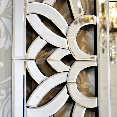 The Range MirrorOutlet Langdale Stylised Detailed Venetain Mirror 150 x 76cm - Silver