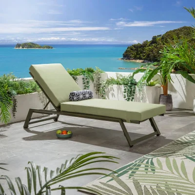 Quatropi Modern Outdoor Garden Lounger Cushioned Sun Lounger Green Aluminium