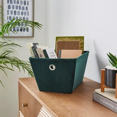 Dunelm Velvet Tapered Basket Bottle (Green)