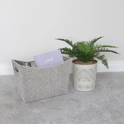 Dunelm JVL Argyle Magazine Holder White and Grey