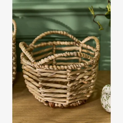 Dibor Water Hyacinth Open Weave Scalloped Basket