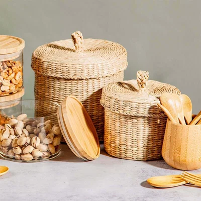Graham & Green Set of Two Seagrass Lidded Baskets