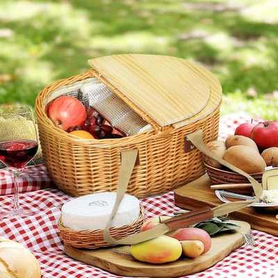 The Range Outsunny Wicker Picnic Basket for 2 with Pine Wood Lid - Brown