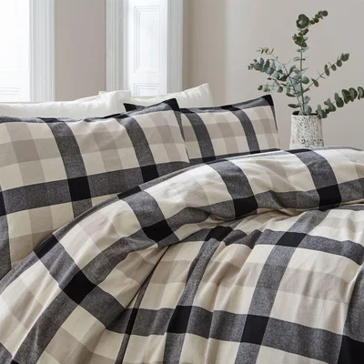 Amara Linea Fletcher Duvet Set