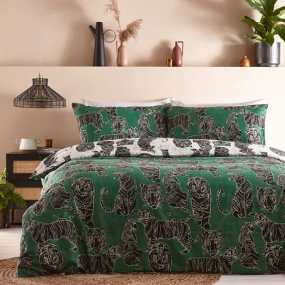 Dunelm furn. Wildcat Duvet Cover Set Jungle Green Green