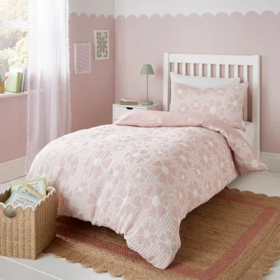 Dunelm Daisy Dreams Quilt Cover and Pillowcase Set