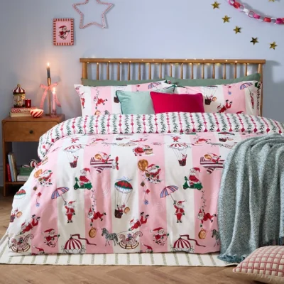 Dunelm Furn. Passport To The North Pole Brushed Polycotton Duvet Cover & Pillowcase Set