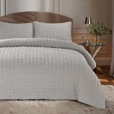 Dunelm Seersucker Quilt Cover & Pillowcase Set