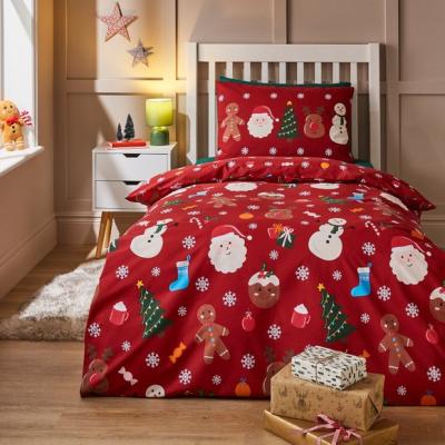 Dunelm Traditional Christmas Quilt Cover and Pillowcase Set