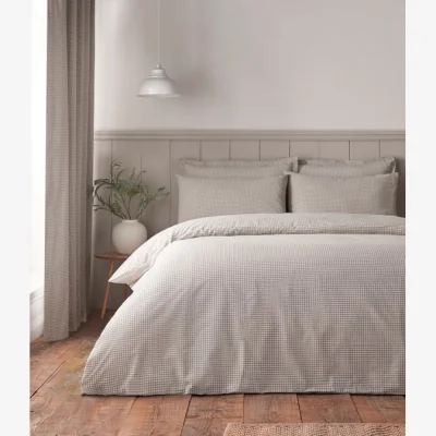 Dunelm Sydney Gingham Polycotton Duvet Cover & Pillowcase Set
